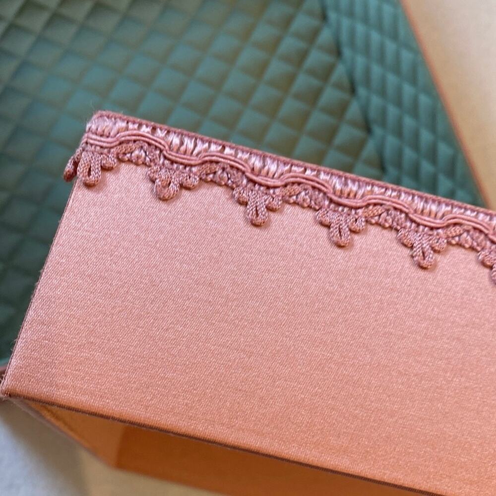 Gucci Pink Brocade Detail Fabric Decorative Large Box Green Satin - Picture 6 of 7